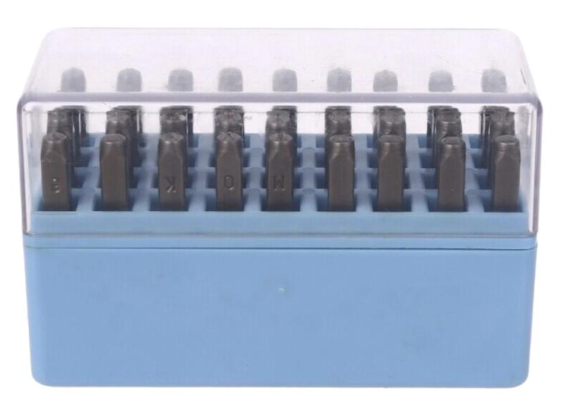 Jeu de 36 lettres et chiffres a frapper 5mm
